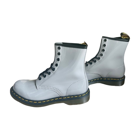 NEW Dr. Martens Women's 1460 Grey Lucido Patent Lamper Fashion Boot Size 8 - Picture 3 of 8